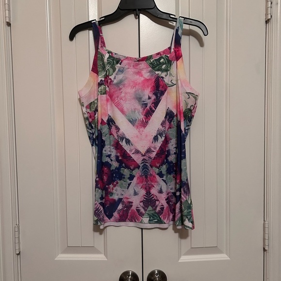 Floral Pink and Blue Women's 2Piece Top Set. - Picture 3 of 4